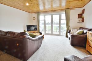 Sitting area- click for photo gallery